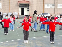 1140408跳繩發表會:LINE_ALBUM_114年4月全校學生朝會_250409_8